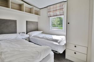 Photo 17- click for photo gallery